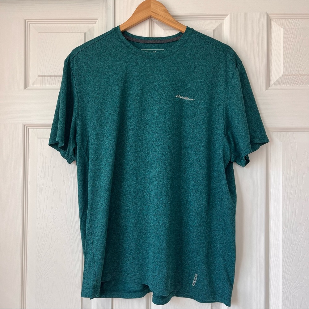 Size XL Eddie Bauer FreeDry Active T-Shirt